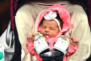 Joni Bodnar brings her daughter, Kendall, home from the hospital